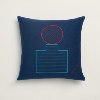 103731M 03_back_wm_4?size=3000